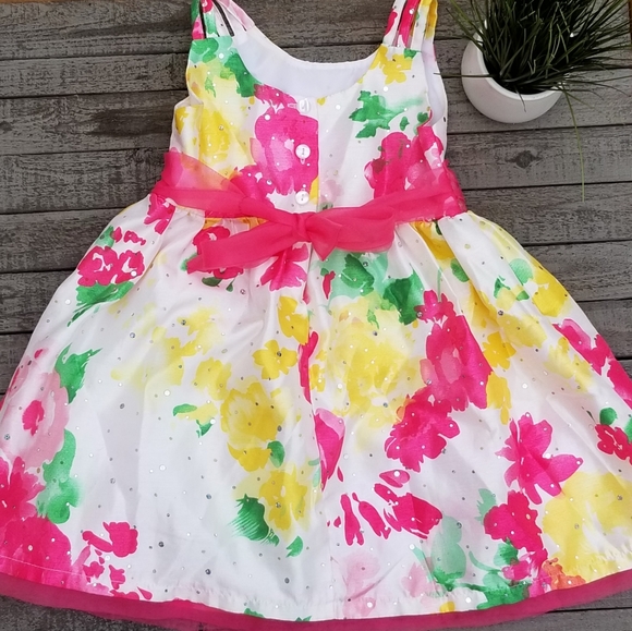 Girl's Party Dress - Picture 2 of 5
